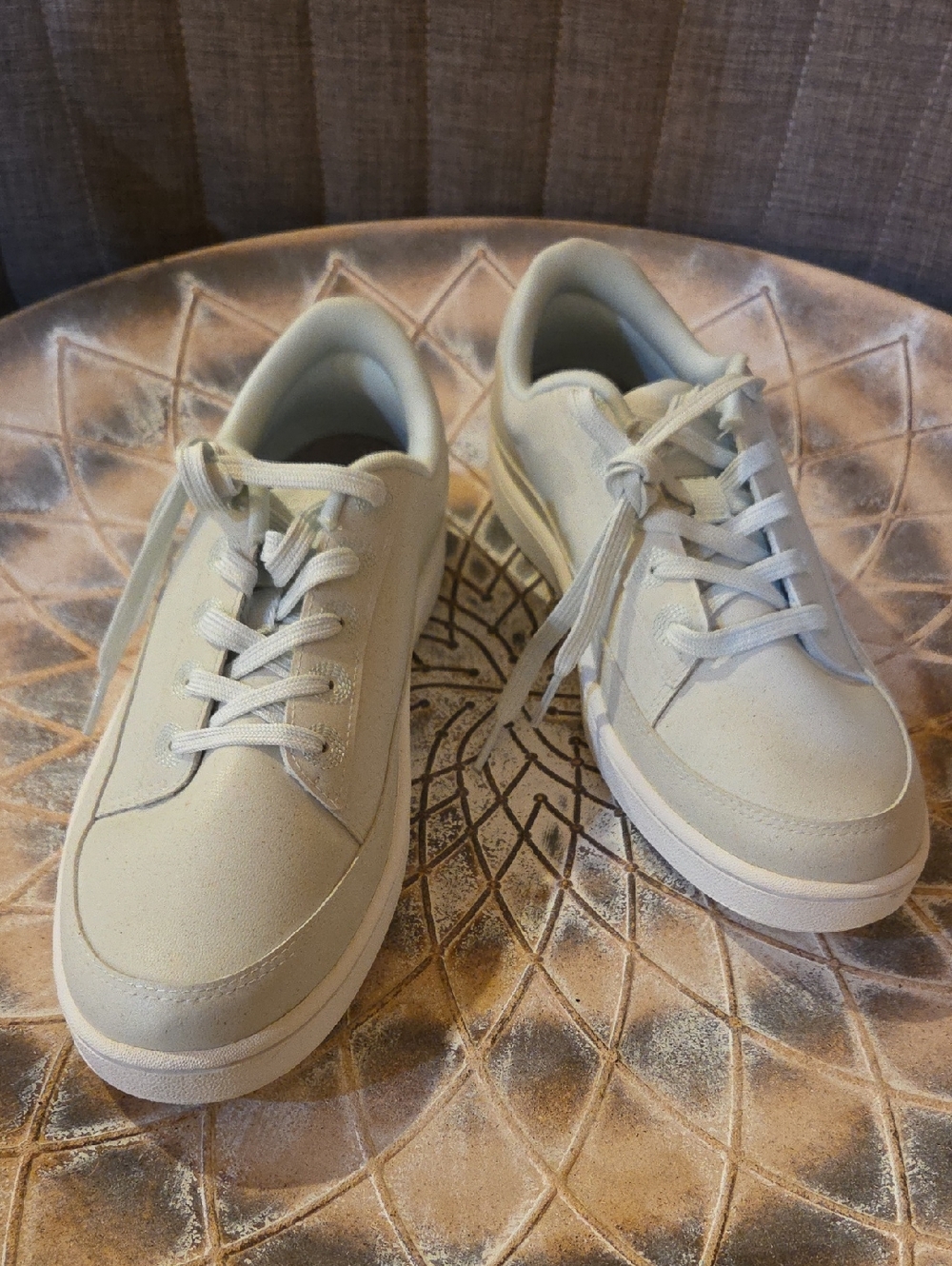 Allbirds, New, Size 9 Casual Low-Top Lace-Up Sneakers in Light Gray
